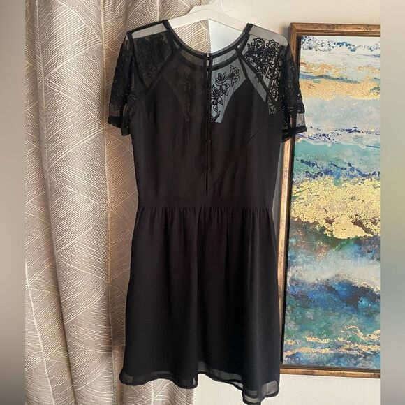 Kimchi Blue  Mini Dress Women Sz 10 Black  Embroidery Button Lace Sleeve Chiffon - Picture 4 of 16